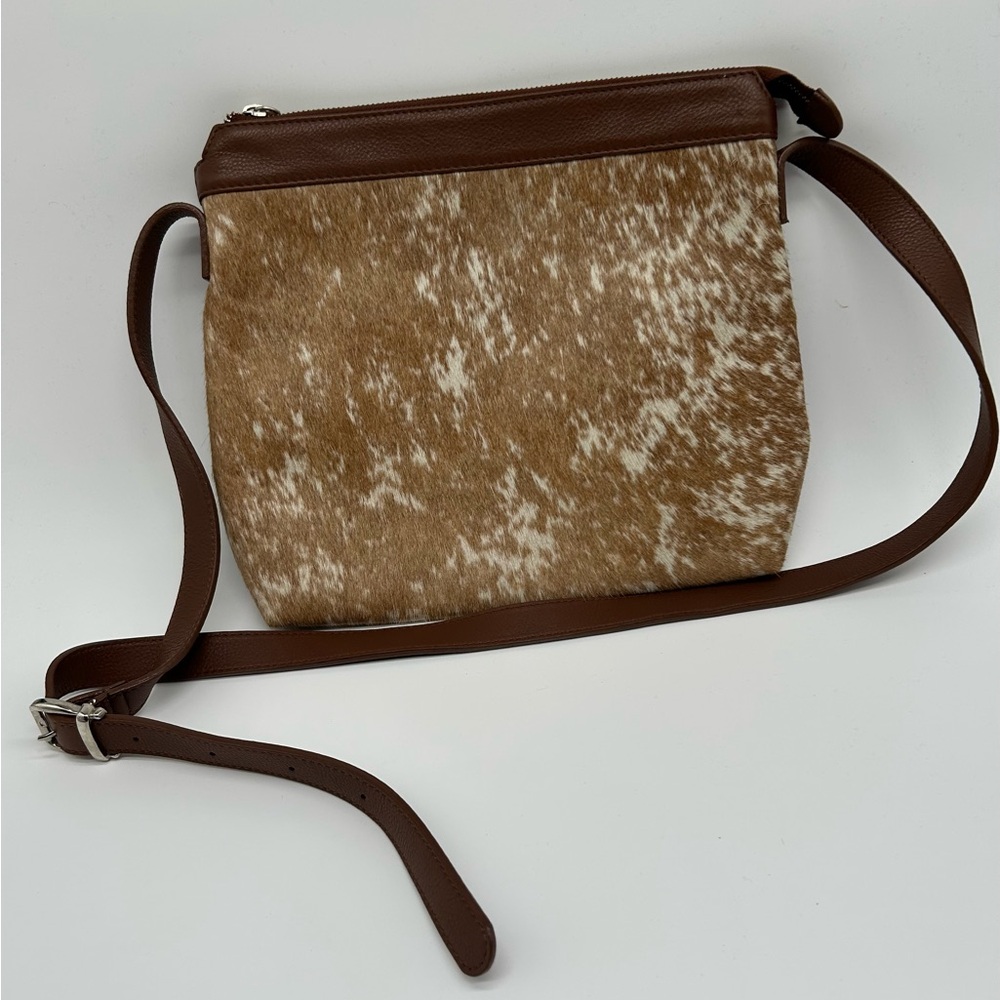 Gabi Carobianco Chic Brown and White Crossbody Bag